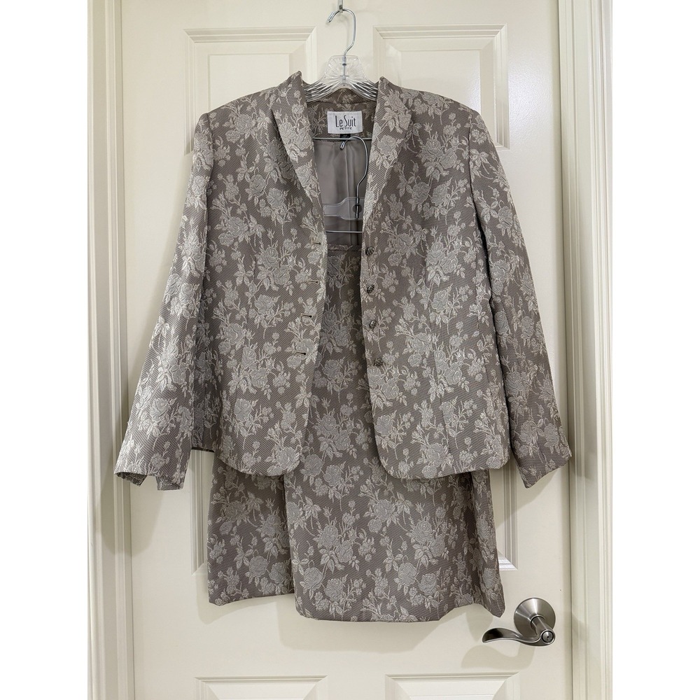 Le Suit women 2- piece skirt suits size 14P‎
